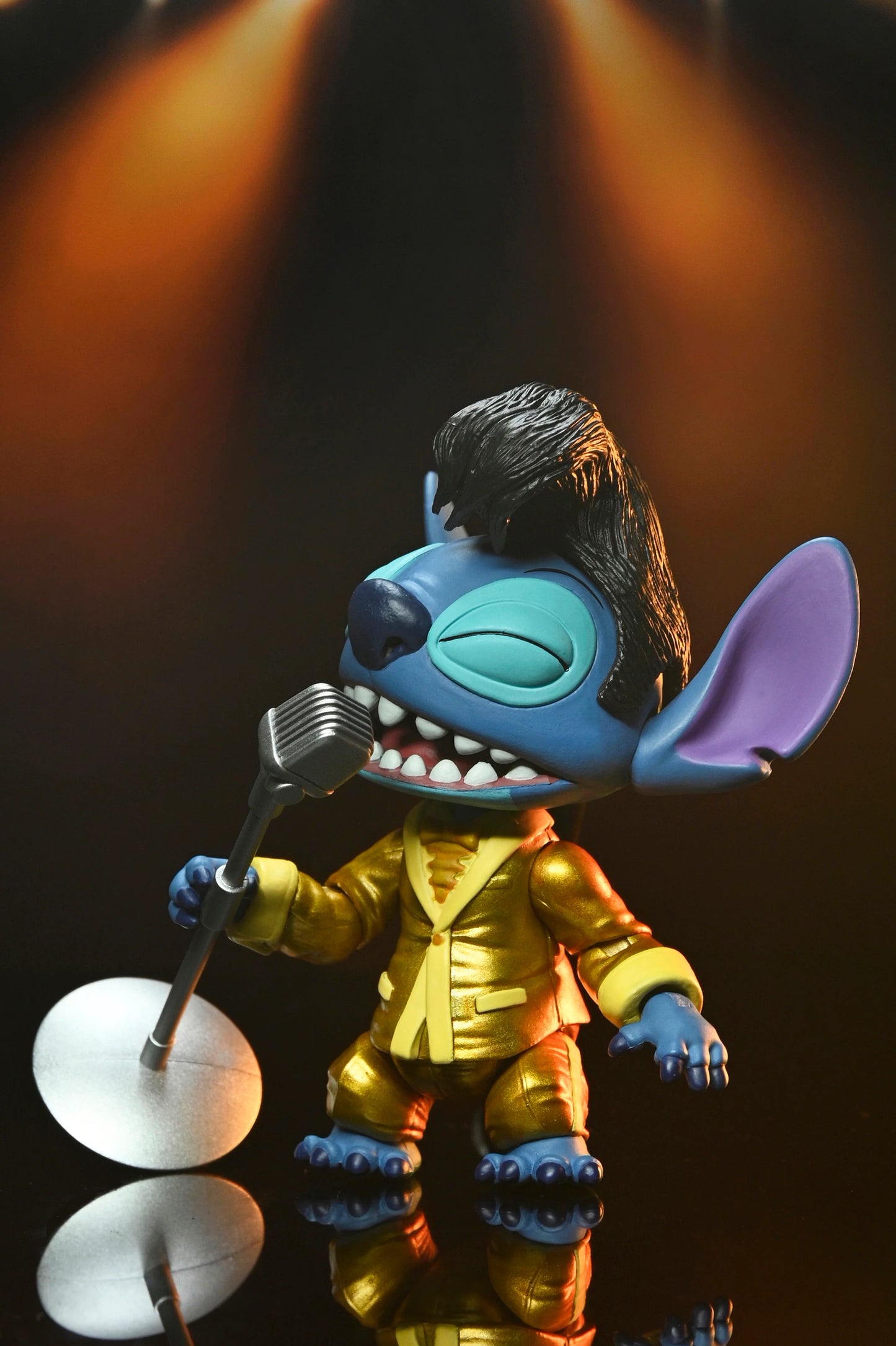 NECA Lilo & Stitch Ultimate Gold Suit Elvis Stitch Action Figure 18 cm