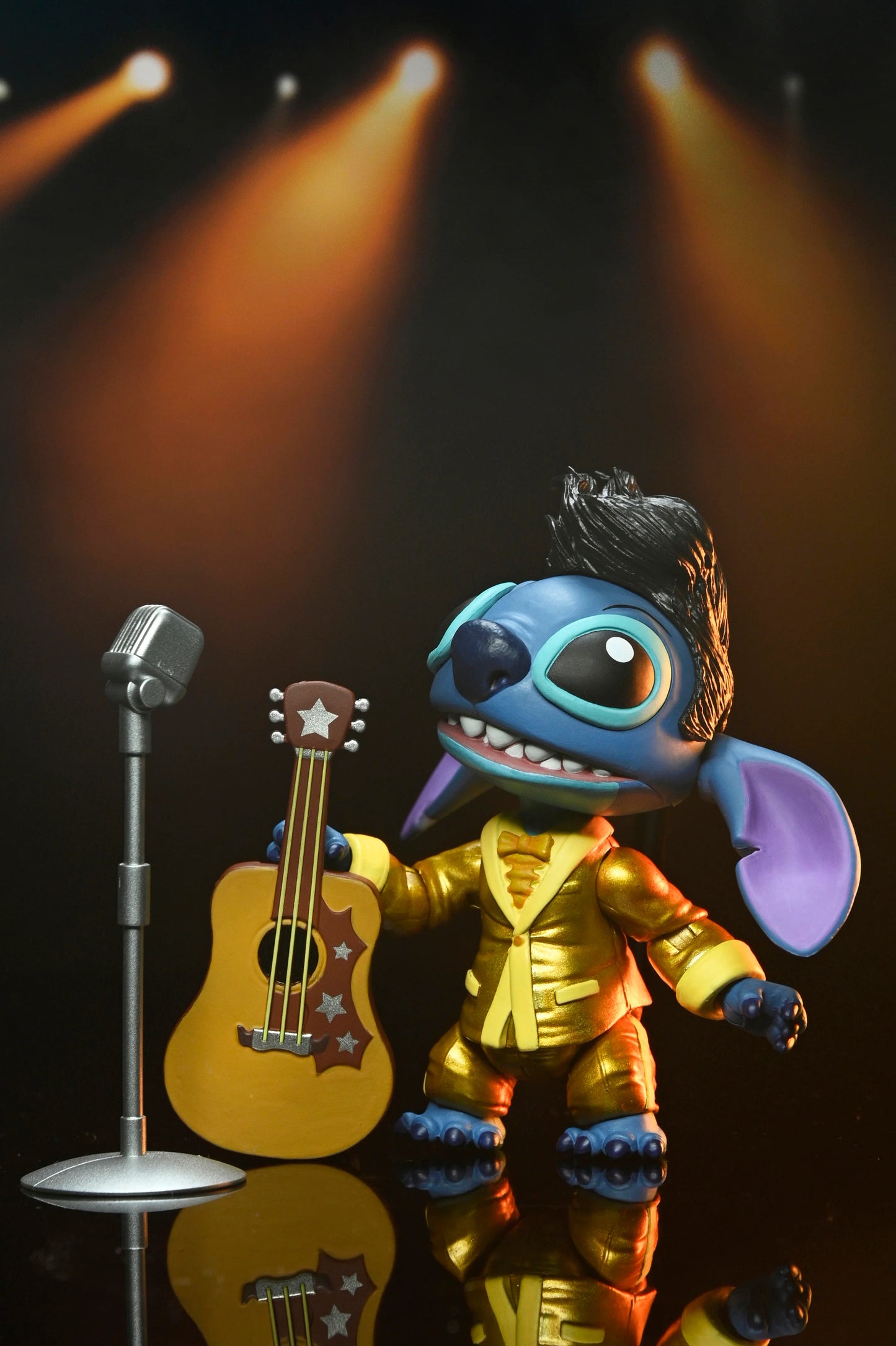 NECA Lilo & Stitch Ultimate Gold Suit Elvis Stitch Action Figure 18 cm