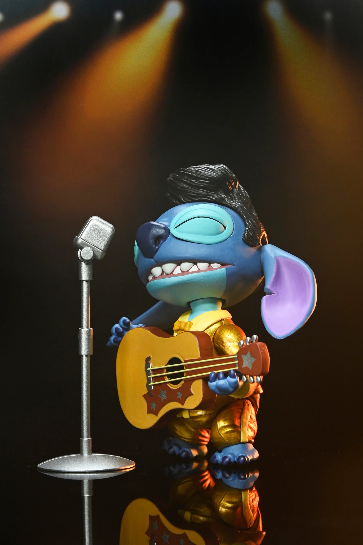 NECA Lilo & Stitch Ultimate Gold Suit Elvis Stitch Action Figure 18 cm